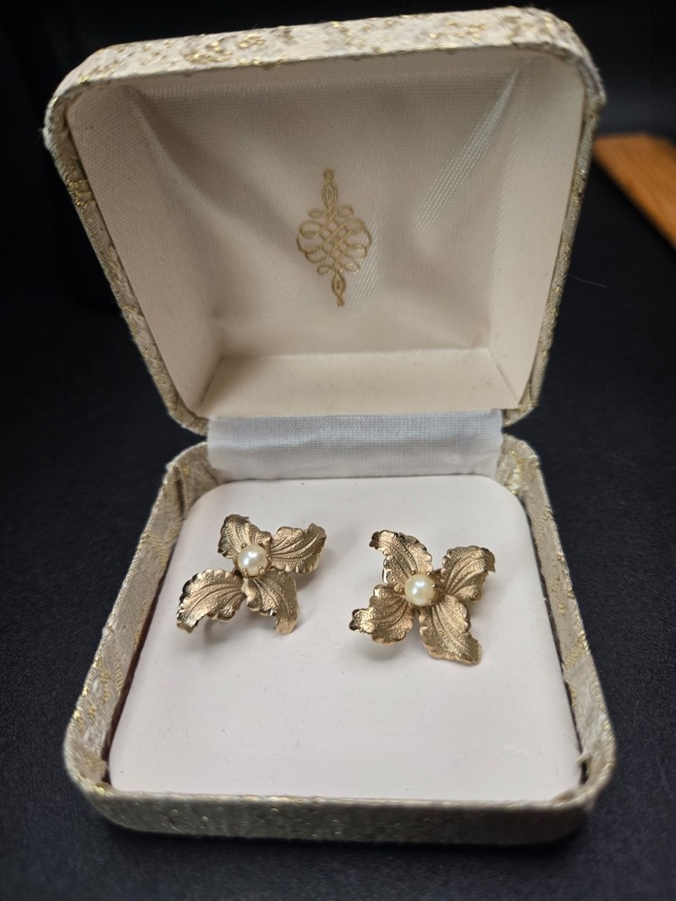 Vintage Gold Tone, Faux Pearl Clip on Earrings