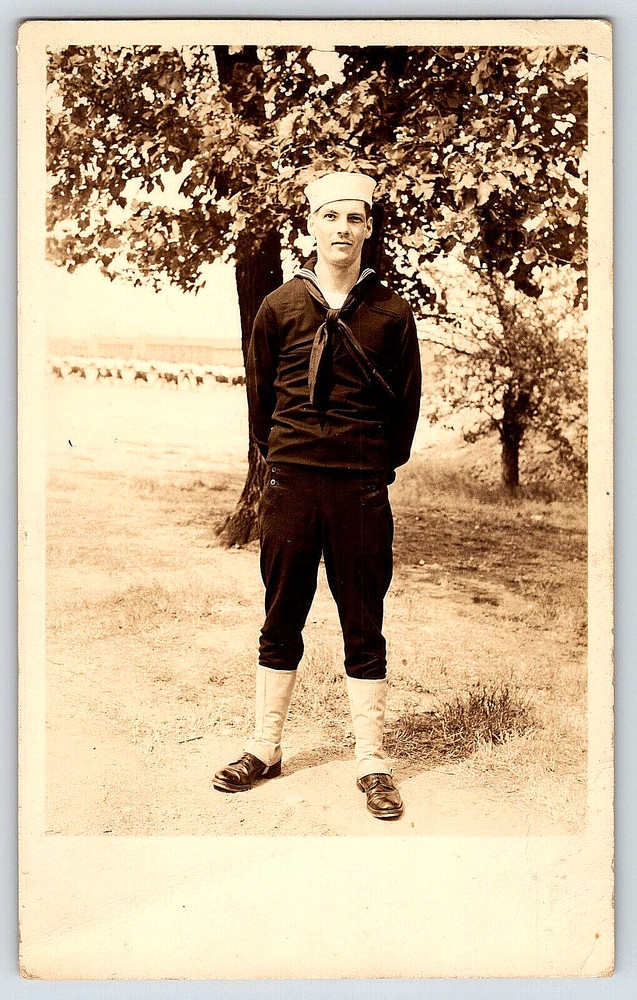 Vintage Photo Postcard Old Antique Military Ww2 Usa Navy Sailor Man Uniform Hat