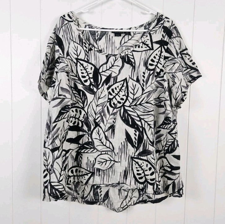 Tahari Linen Tropical Floral Blouse Size 1X Coastal Beach Resort White Black