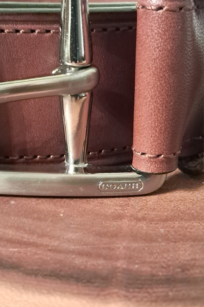 Coach Mens Leather Belt Size 44 Model F90257  