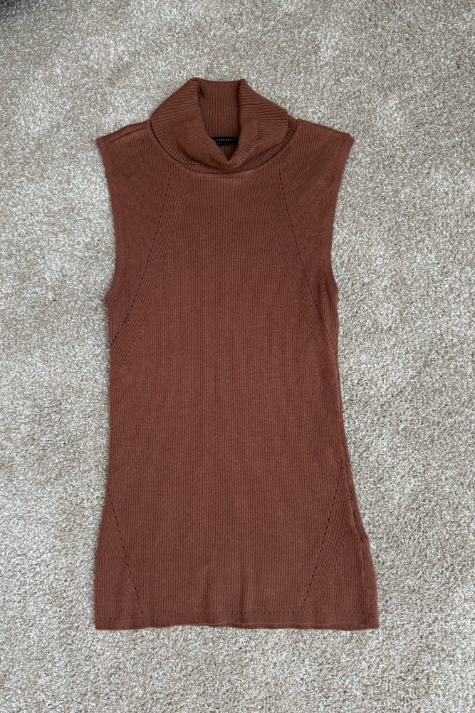 NWOT Women’s WHBM Sleeveless Turtleneck Ribbed Top in Cognac Color - S