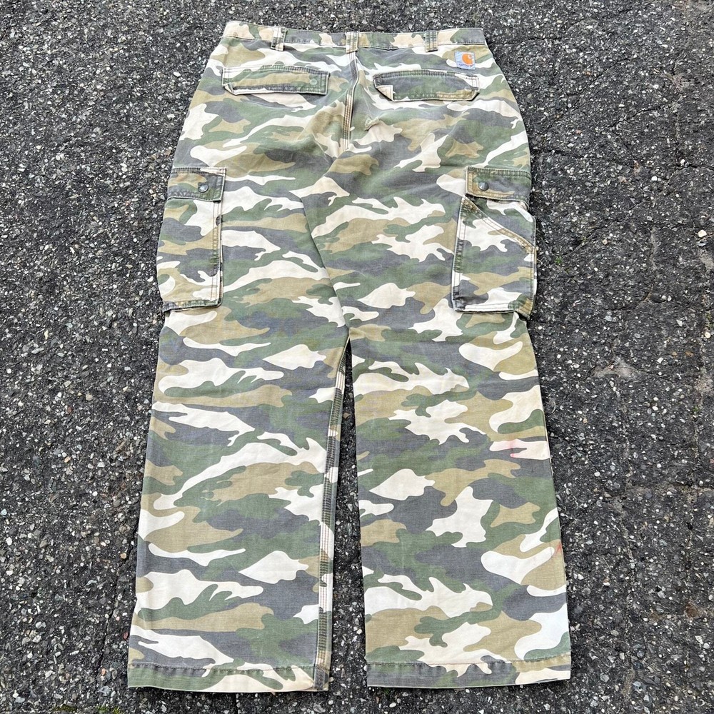 Vintage Y2K camo Carhartt work wear cargo pants