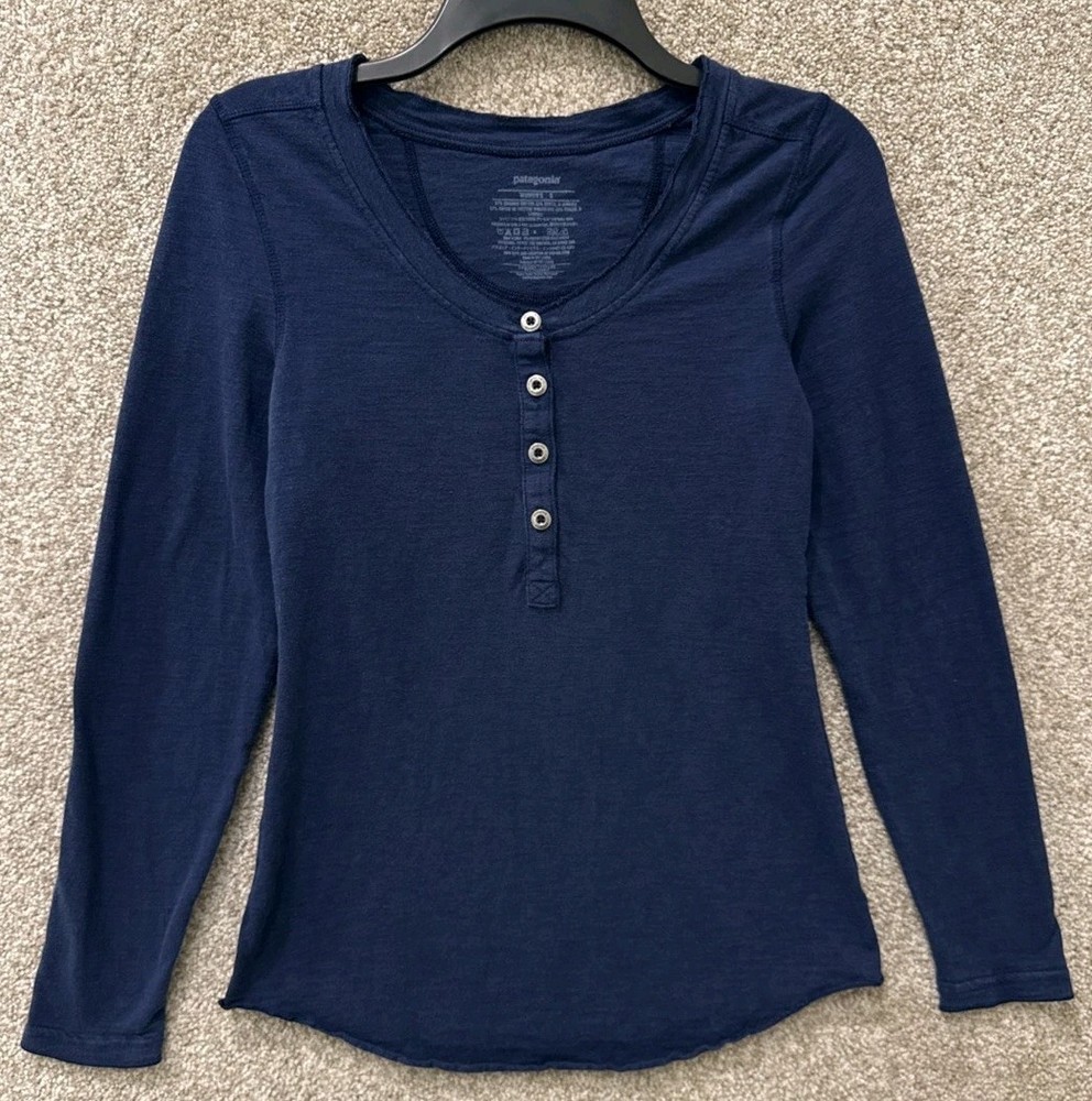 Patagonia Shirt Womens Small Blue Necessity Henley Long Sleeve Lightweight 54471
