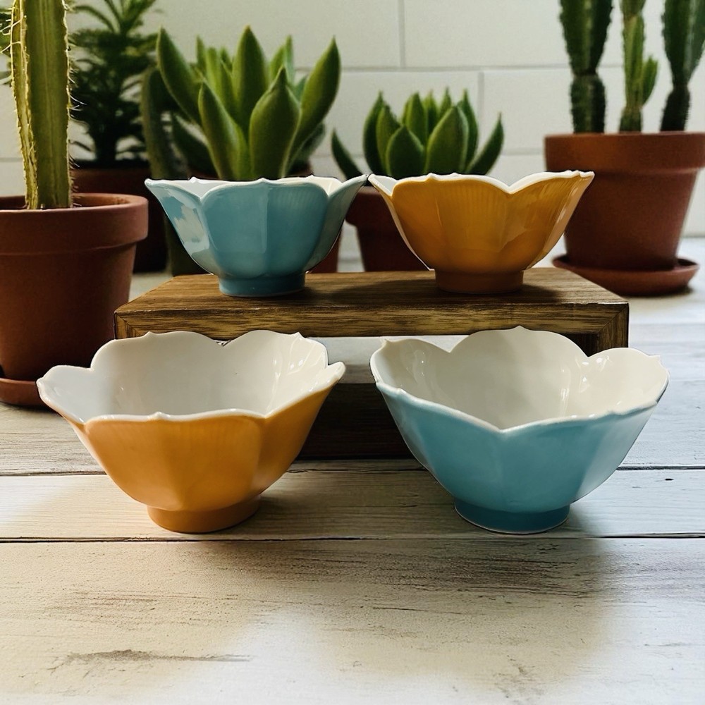Vintage Set of 4 CMI Inc Chadwick Lotus Flower Porcelain Rice Bowls, New