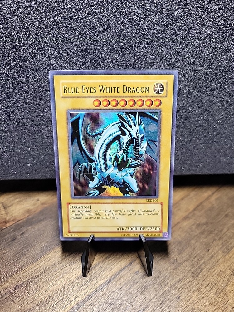 Blue-Eyes White Dragon SKE-001 Kaiba Starter Deck Unlimited Near Mint
