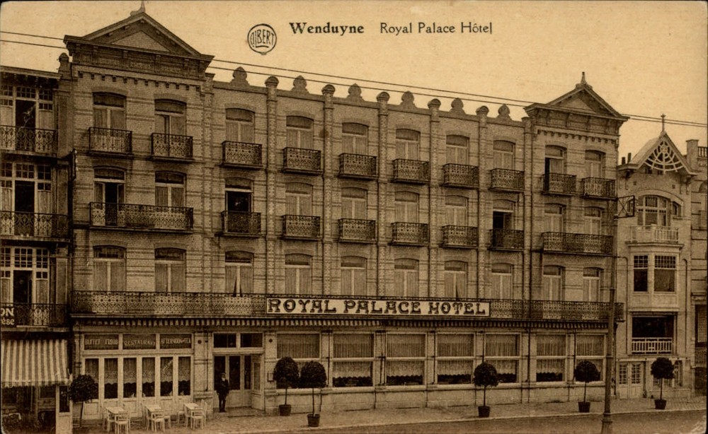 Royal Palace Hotel Wenduine Belgium vintage postcard s347