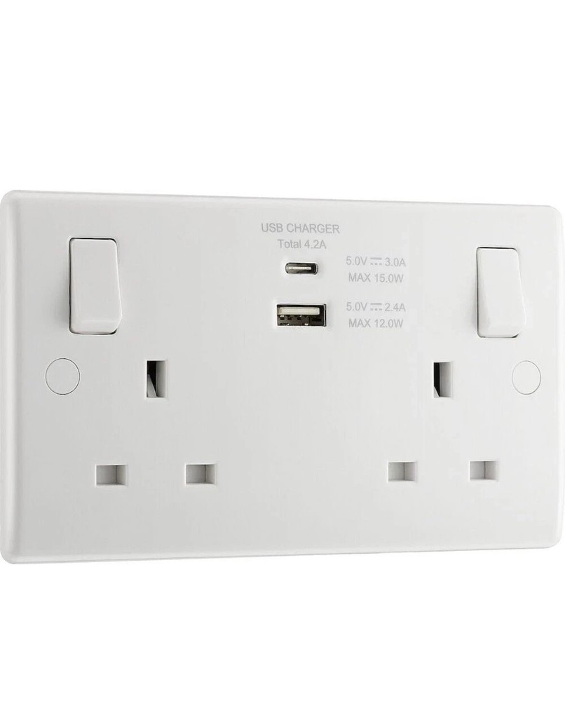 5 x 13A Double Switched Mains Socket & USB Charging 2 Gang 1 x USB A, 1 x USB C