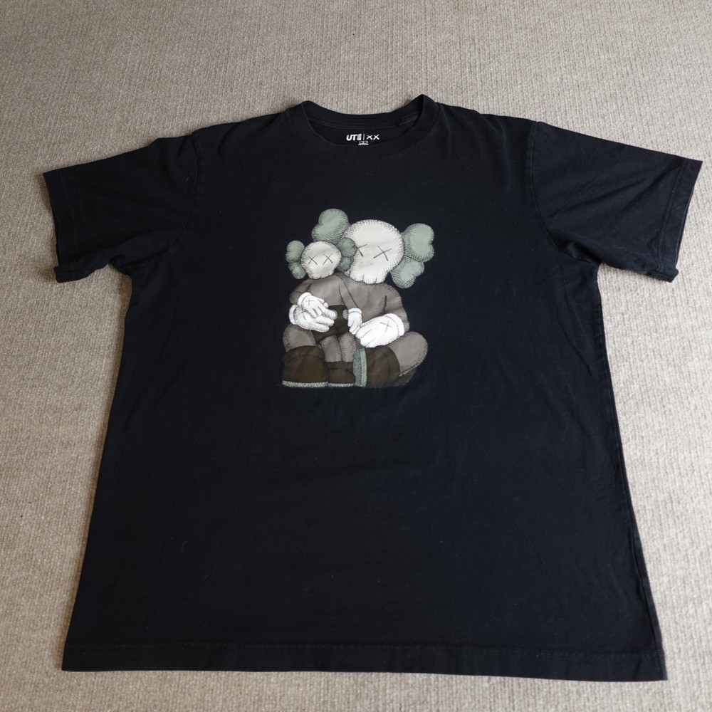 Uniqlo x Kaws Shirt Large Black Double Sided