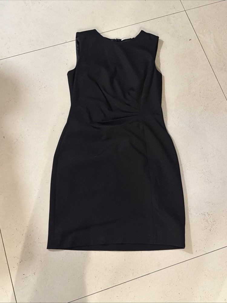 Tahari Black Sleeveless Sheath Dress V-Neck Career Workwear Size 8