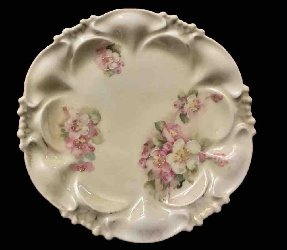 Antique Victoria Austria Scallop Porcelain Plate Pink Roses Gold Gilt 1884-1909