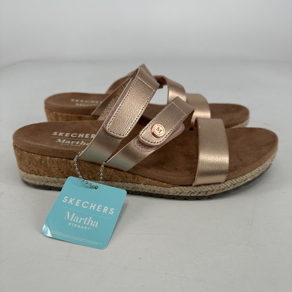Skechers Womens Rose Gold Wedge Sandal Martha Stewart Breezie Shiny Luster Size 7 NEW