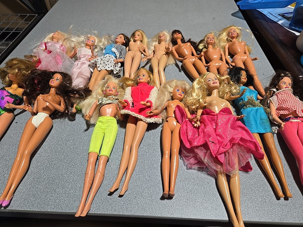 Vintage Mod TLC TNT Barbie Doll Lot 16  As-is 1990s 70s Twist n Turn
