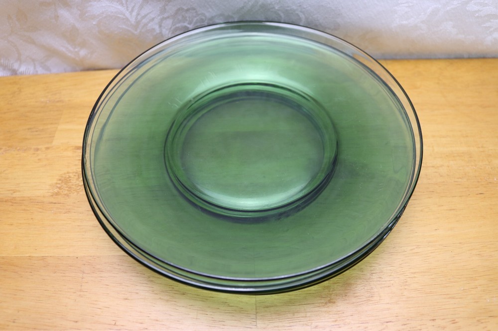 Vintage Clear Plain Green Glass Coupe Salad Plates 8 