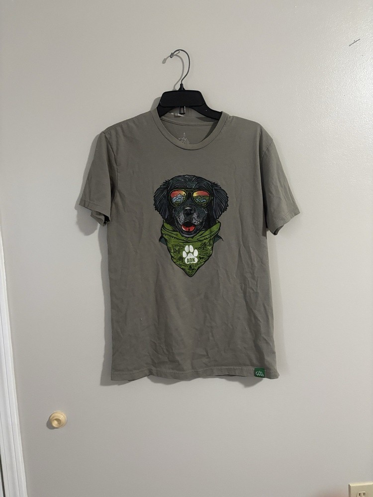 wild tribute tshirt men's medium