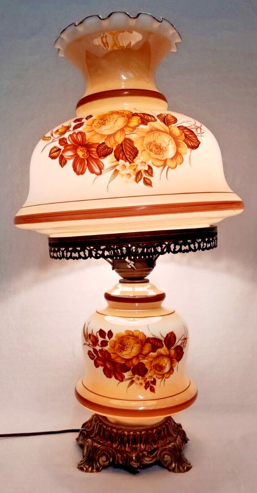 Vintage 1971 L&L WMC Hurricane 3-way Parlor Lamp Floral 25