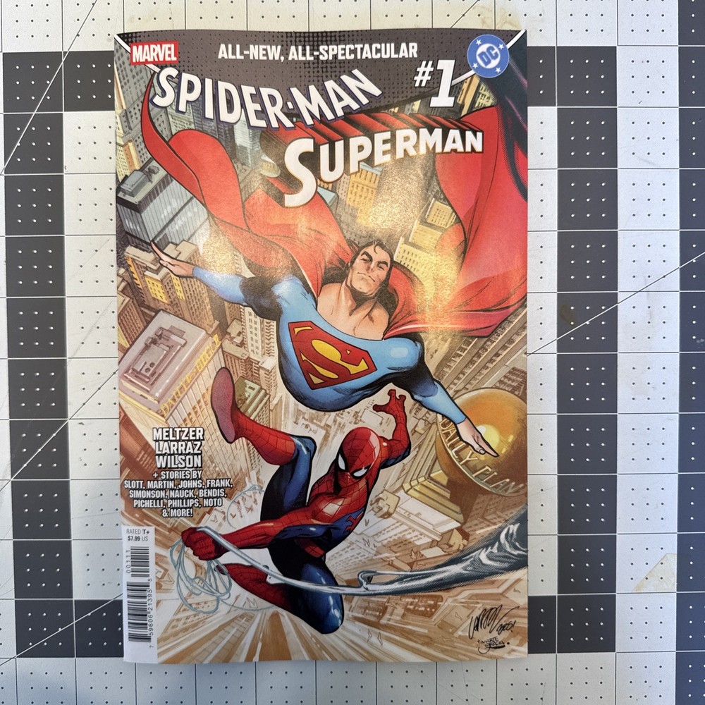 Marvel/DC : Spider-Man/Superman Issue 1 (Cover A)