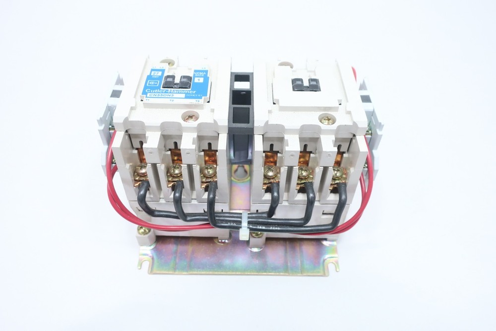 Cutler Hammer NEMA Size 1 27amp Contactor CN55DN3