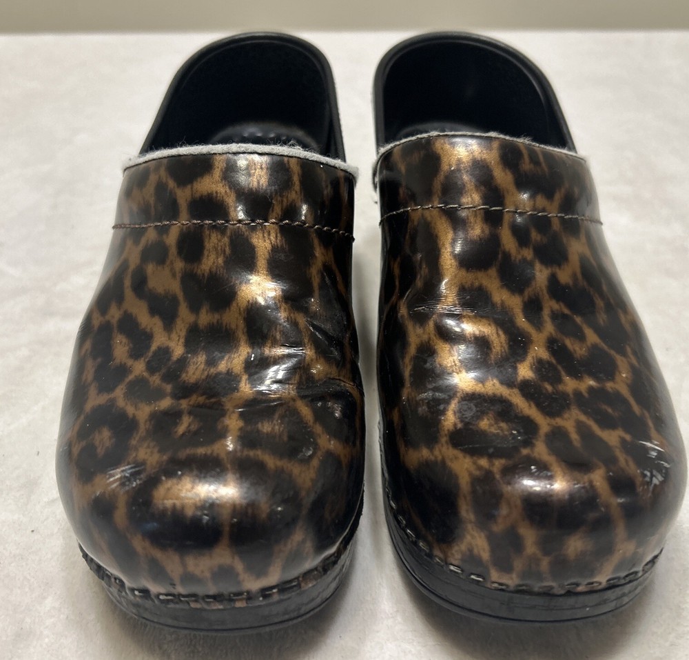 Dansko Clogs Shoes Womens Size 6.5 EUR 37 Leopard Print Nurse Workwear Slip On