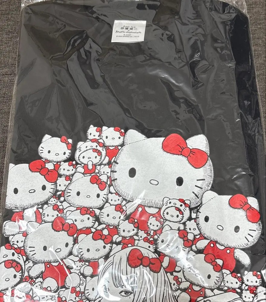 Junji Ito x Sanrio T-shirt L size Gal Tomie Hello Kitty Overseas version Japan