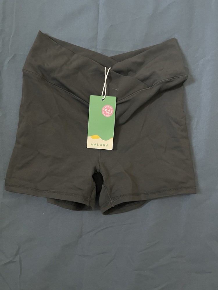 HALARA Women's Seamless High Waisted Yoga Biker Shorts Black Medium Stretch