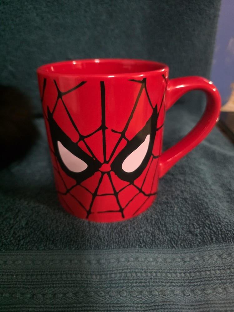 Marvel SPIDERMAN Red 14 Oz Ceramic Coffee Cup Mug