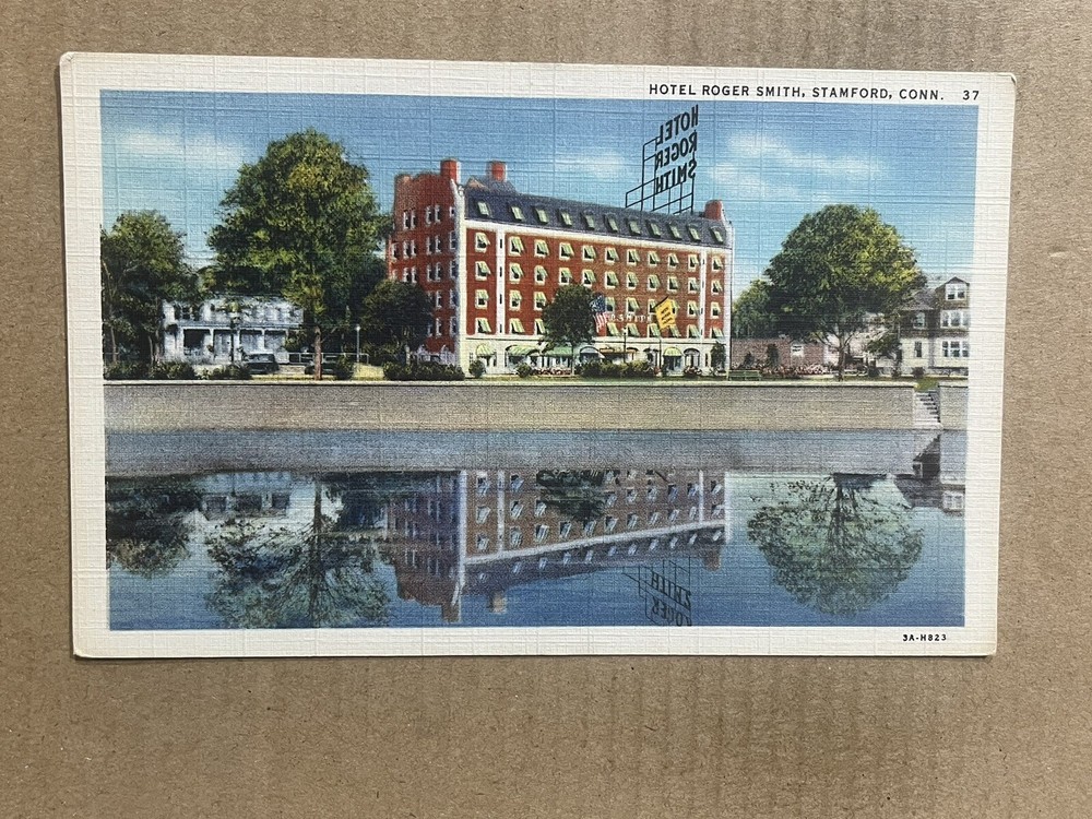 Postcard Stamford CT Connecticut Hotel Roger Smith Vintage Roadside PC