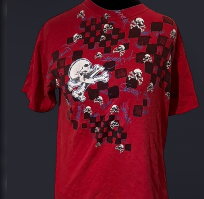 Skull Emo Men’s Tshirt Y2K 2000s Vintage Emo Grunge Checkered Size Medium Skater