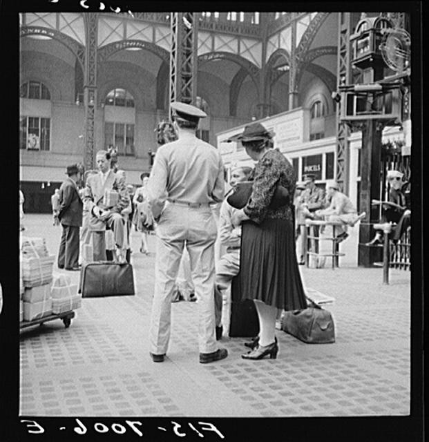 Photo:New York NY 1900s Pennsylvania Station Waiting for Trains Travelers