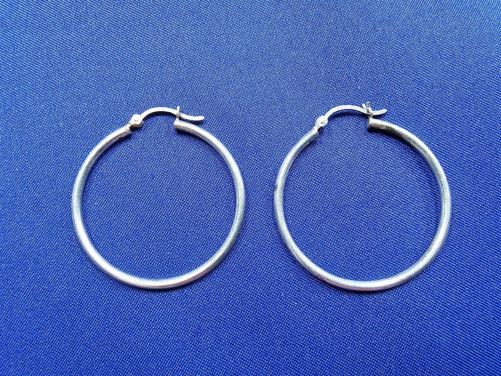 Grandma Grabe's Beautiful Vintage 925 Sterling Silver Hoop 3.35G Earrings