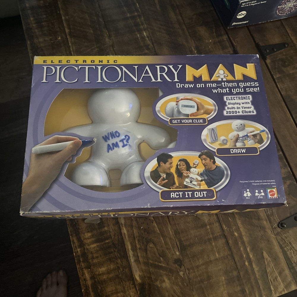 Mattel Board Game Electronic  Pictionary Man  Complete 2008