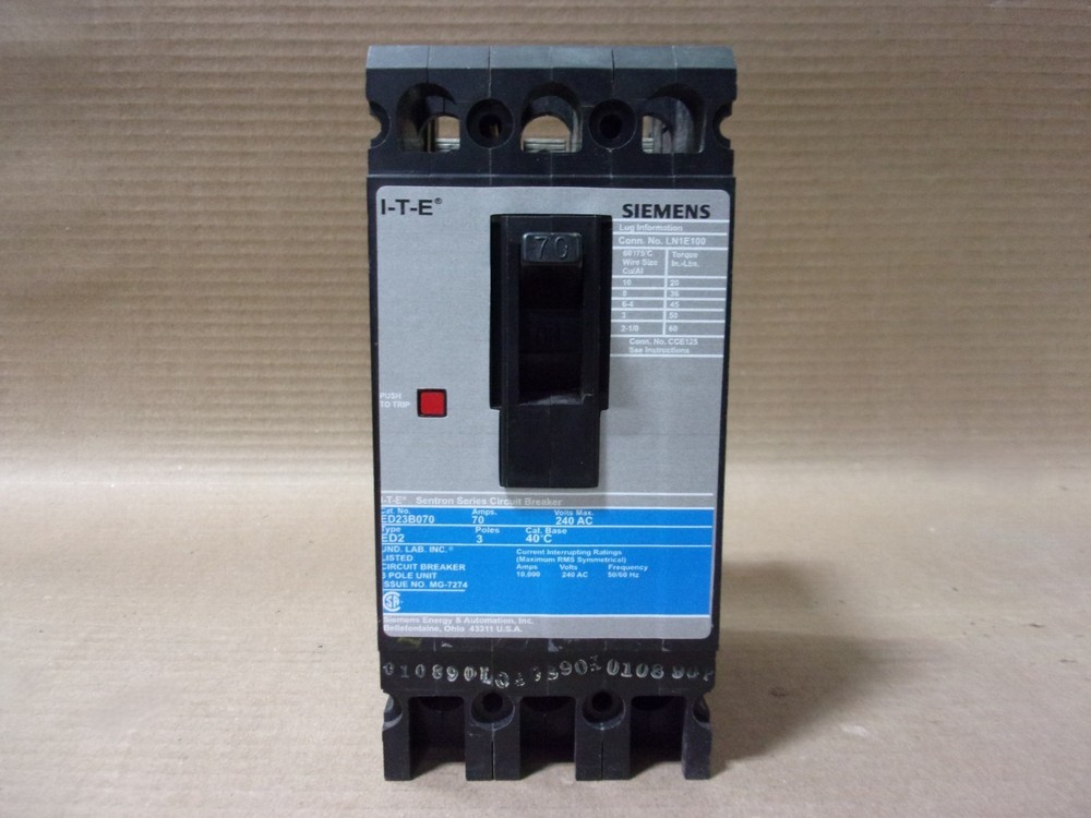 SIEMENS ED23B070 3 Pole 70 Amp 240V Circuit Breaker Gray/Blue Label