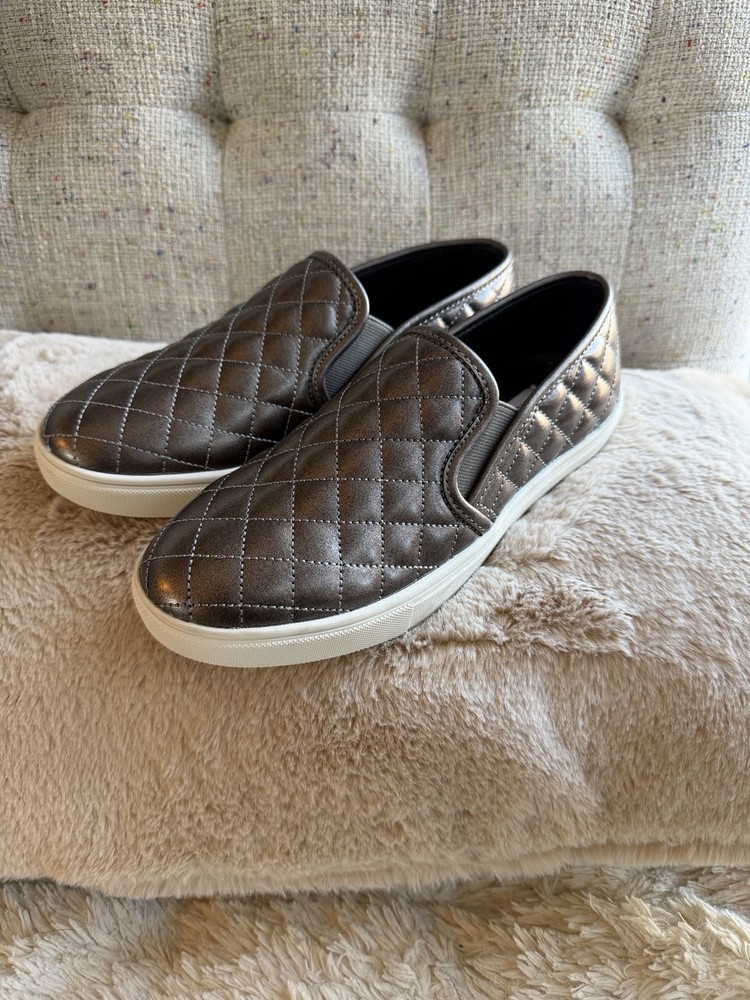 Steve Madden Ecentrcq Women’s Size 8.5M Pewter Quilted Slip On Sneaker Shoes