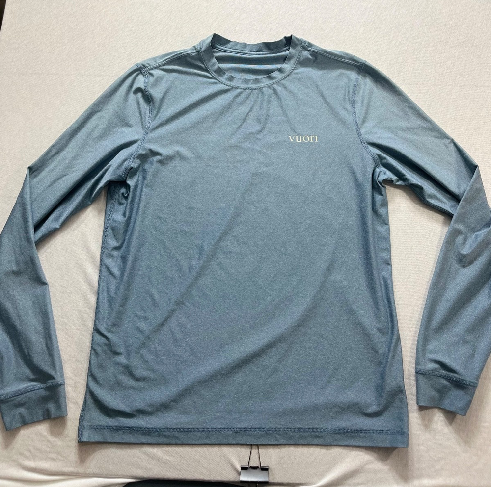 VUORI Men's Uluwatu 2.0 Water Tee size small cloud heather