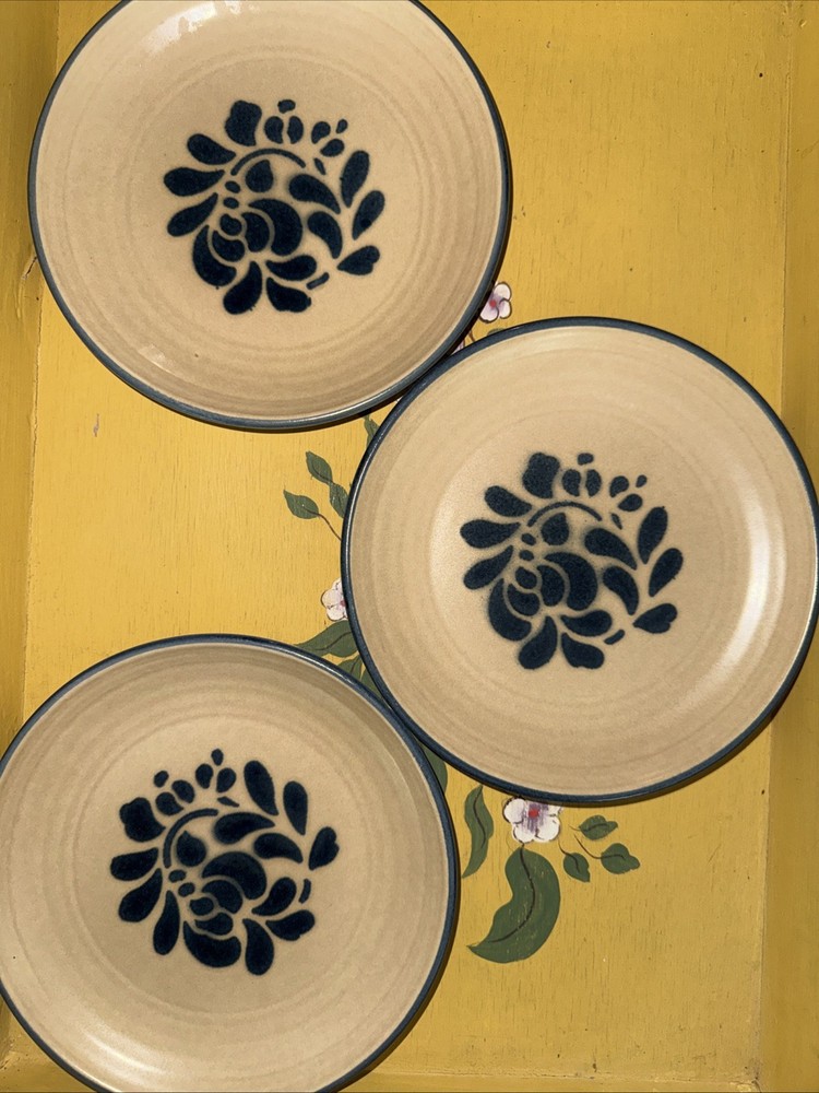 Pfaltzgraff Folk Art Set Of 3 Plates 7
