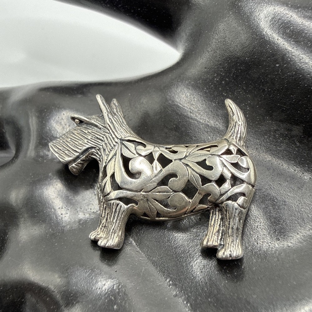 VTG 925 Sterling Silver Scottish Terrier Brooch/Pin. 4.9 Grams.Artist Signed JC?