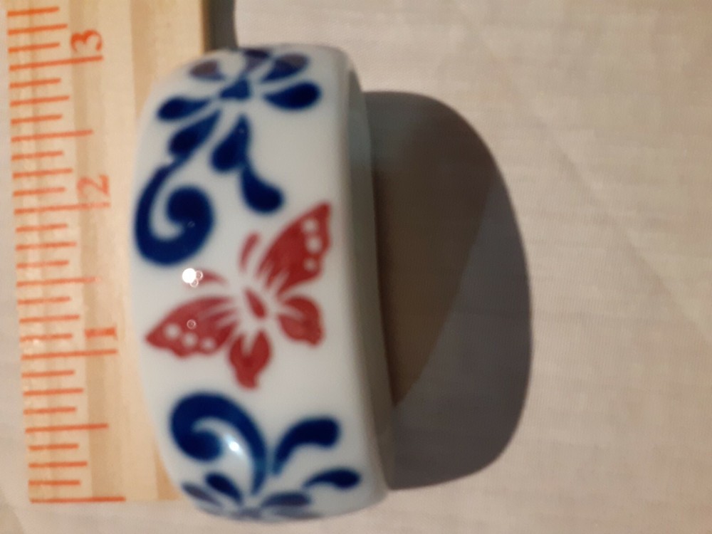 Set 4 White Floral, pink butterflies Porcelain Napkin Rings D Shaped Curved