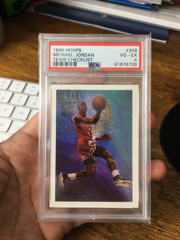 1990 Hoops Team Checklist #358 Michael Jordan Psa 4
