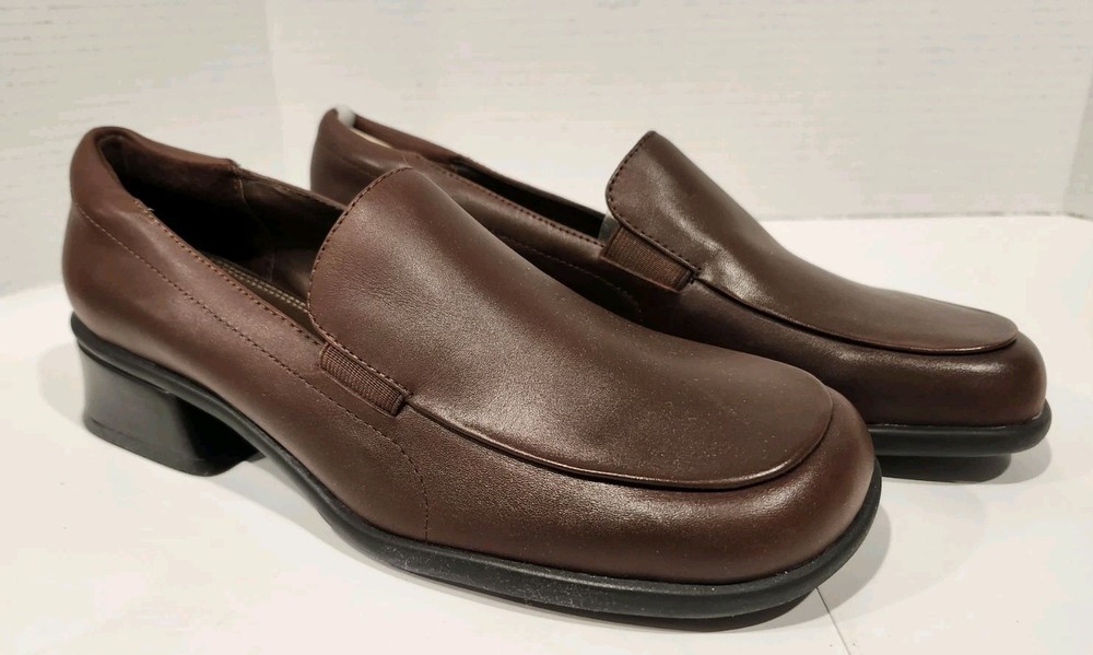 NEW Liz Claiborne Womens Hackett Flex Penny Loafer Chocolate Calfy Size 7 M NIB