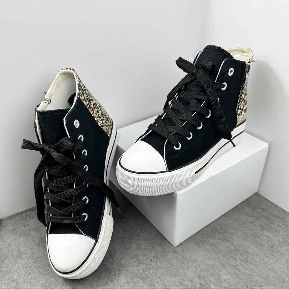 Women’s Olivia Miller Champ” Snake Skin HighTop - Size US 6