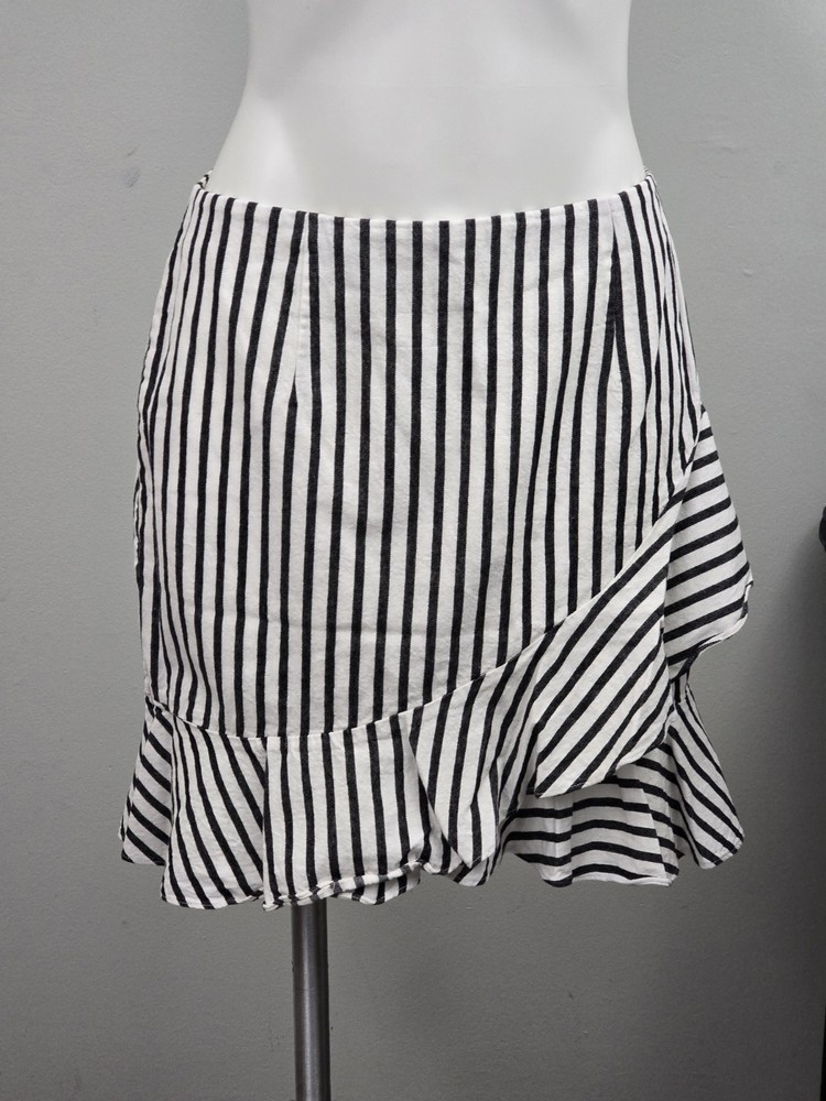 A New Day Black & White Striped Asymmetrical Ruffle Skirt Women’s Lined Gothcore