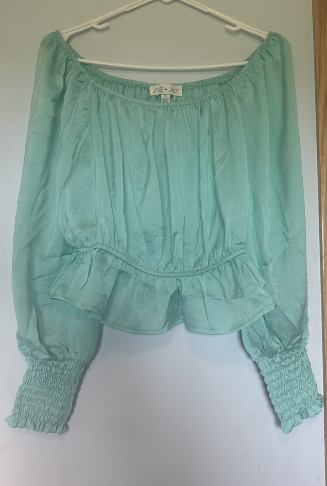 SHE+SKY Women’s S Off Shoulder Cropped Top Silky Long Puff Sleeves Seafoam Green