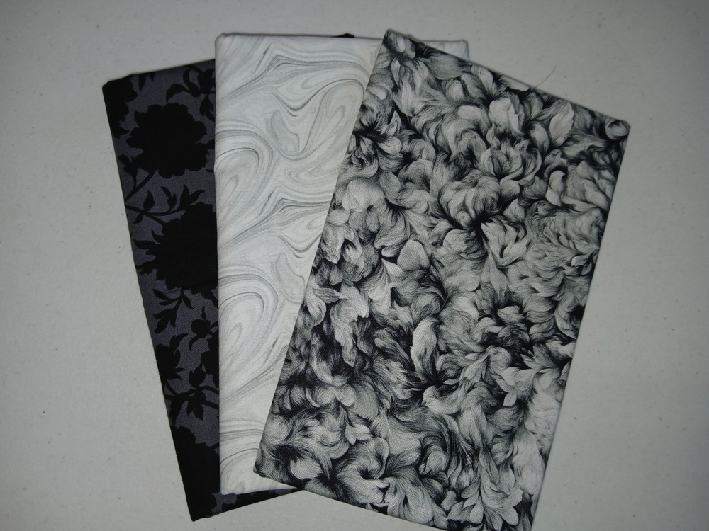 Lot 3 yard Focus Light Dark name brand cotton spring on trend Fabric Cafe look
