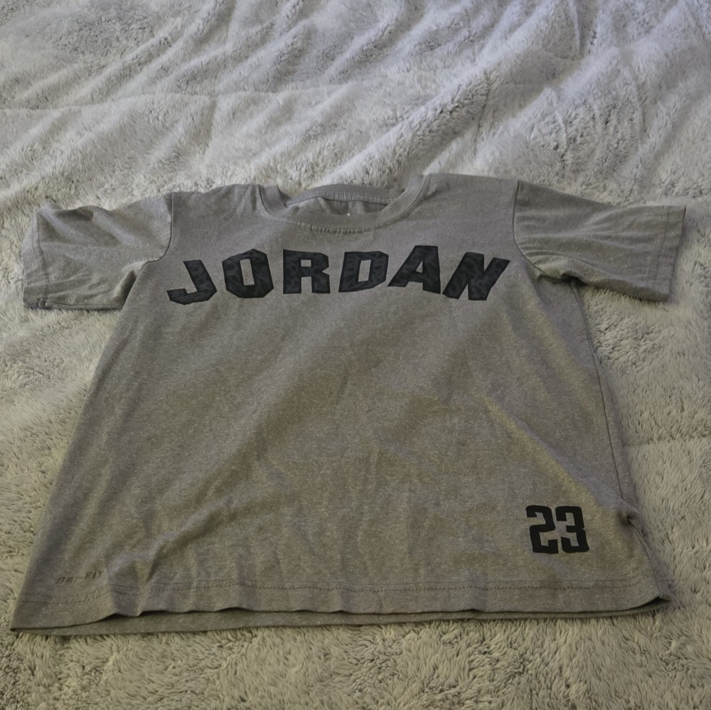 Jordan Gray Air Jordan Michael Jordan 23 Logo Graphic Crew Neck Tee L