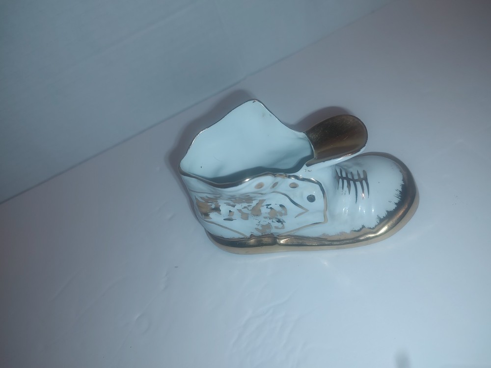 LIMOGES Porcelain Hand Painted Boot Shoe Ash Tray Shape White & Gold Vtg. 5