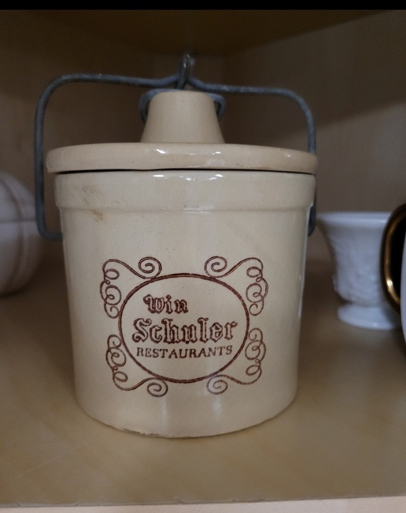 Vintage 70’s  Win Schuler Restaurant Stoneware 18 oz. Cheese Crock Pottery 5.5”