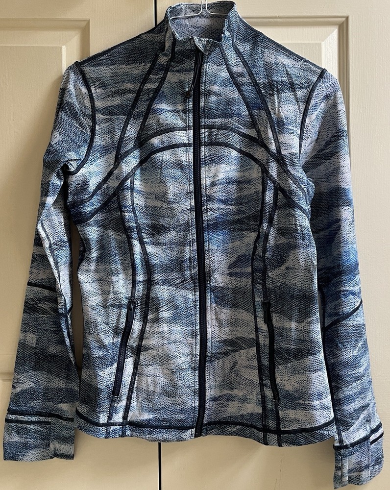 🍒LULULEMON sz 12 DEFINE Jacket MESH SCAPE Navy/Blue/White *LUXTREME