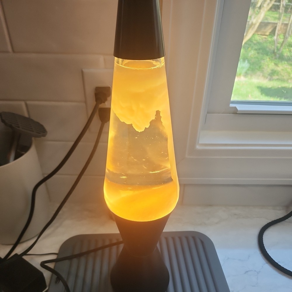 Vintage 1998 Lava Lite Lamp Light Midnight Series Yellow