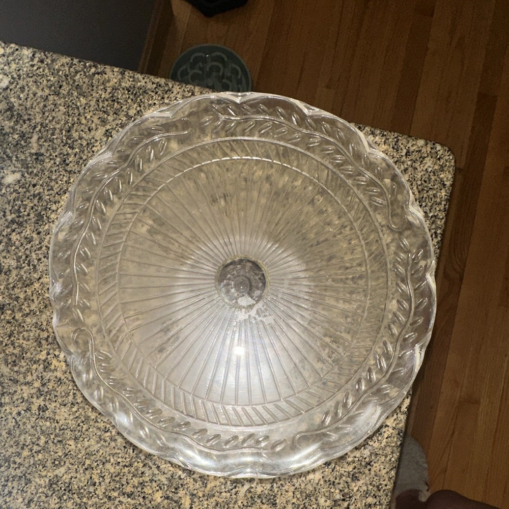 Clear Glass Round Pedestal Cake Stand, 1 Tier, Etched Pattern Glossy Finish