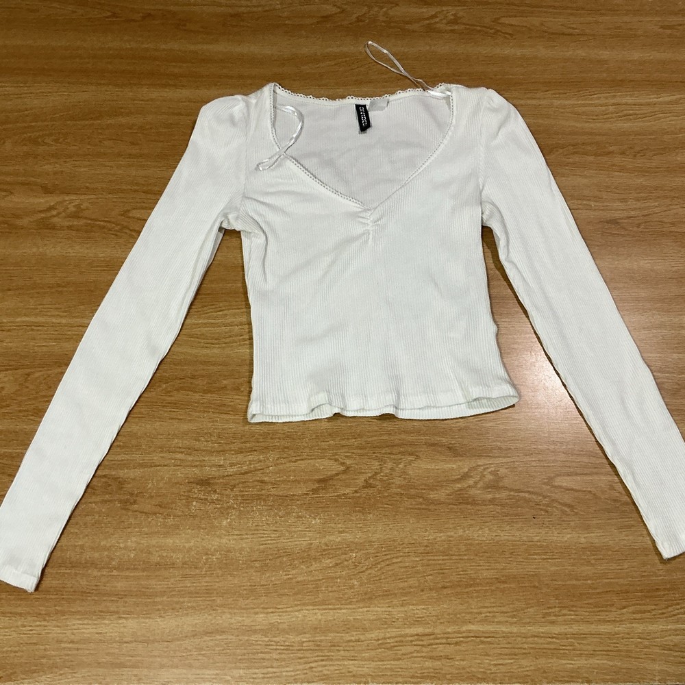 Women's/Junior's Divided H&M White Ribbed Long Sleeve Shirt Size Small