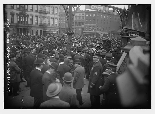 New York City Union Square Socialist Meeting 1908 Crowd Policemen Cremo Sign